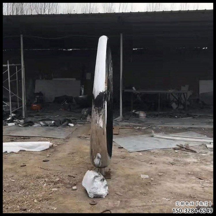 月亮雕塑优选，多彩艺术，镜面镂空月亮雕塑选用