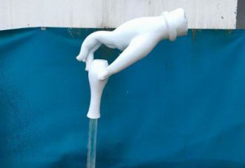 手景观雕塑指用，户外摆放，手捏瓶子雕塑厂家通用