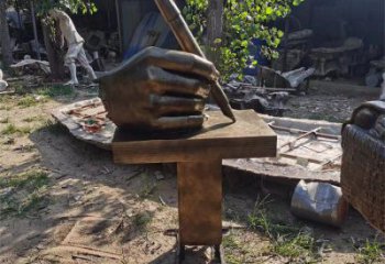手握钢笔雕塑供需，多彩艺术，仿铜手握钢笔雕塑制造商