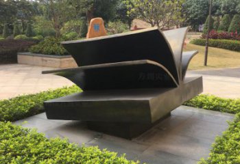 铜书本雕塑制作，景区案例，铜书本雕塑定做厂家