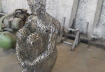 镂空人物雕塑选定，美陈雕塑，现代铁艺字母人物雕塑优选