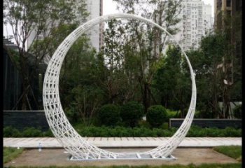 月牙雕塑制造，欧式风格，镂空月牙雕塑厂家定价