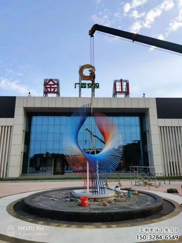 彩绘景观鸟翅雕塑生产，景区案例，不锈钢鸟翅雕塑优选