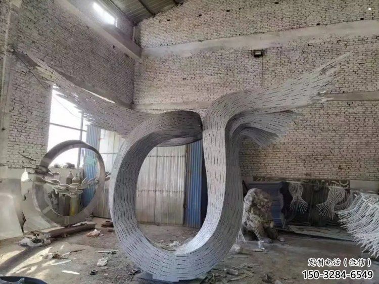 抽象鸟翅雕塑供应，花园小品，不锈钢鸟翅雕塑展品