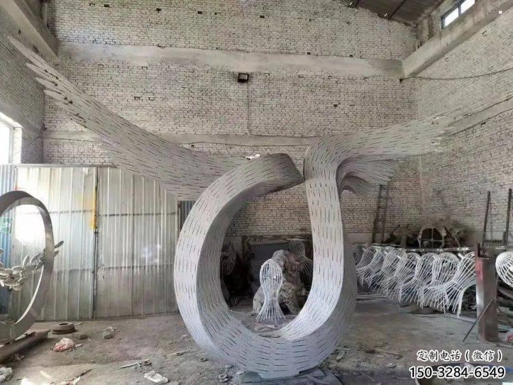 鸟翅雕塑承接，锻造工艺，不锈钢鸟翅雕塑订做