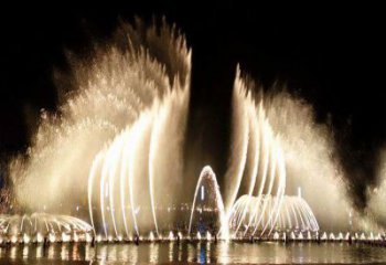 阿里水景程控喷泉雕塑，高喷循环喷水方式设计制作