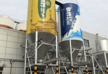 伊犁饮料瓶雕塑精选，街道标识，玻璃钢饮料瓶雕塑工程指用