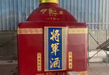 西湖洋酒瓶雕塑选定，景观雕塑，玻璃钢洋酒瓶雕塑造型生产商